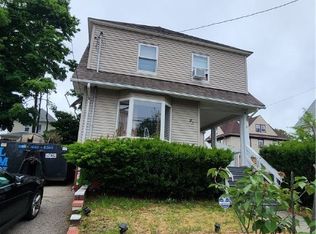 93 Ohio Ave, Providence, RI 02905