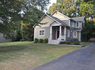 1605 Colonial Ln #IMMACULATE, West McLean, VA 22102