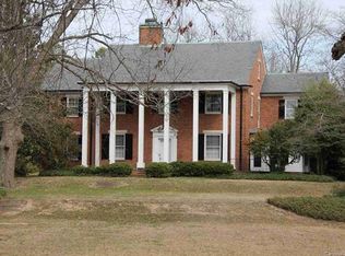 609 Morven Rd, Wadesboro, NC 28170