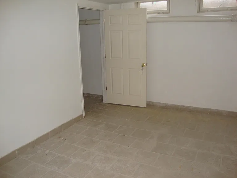 2813-15 W Queen Ln #1 — Photo 10