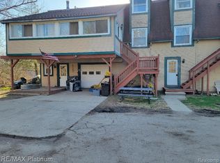 423 Fowler St, Howell, MI 48843