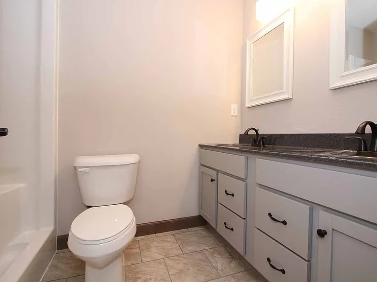 300 Olyvia Dr — Photo 14