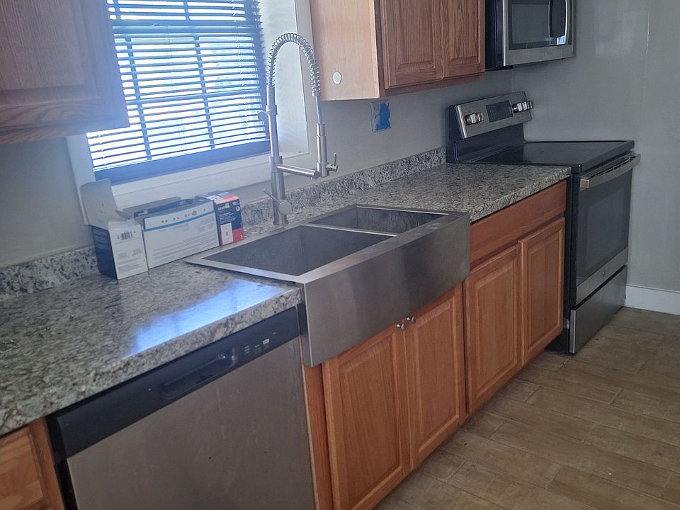 2nd image of 2234 W 14th St #1-3