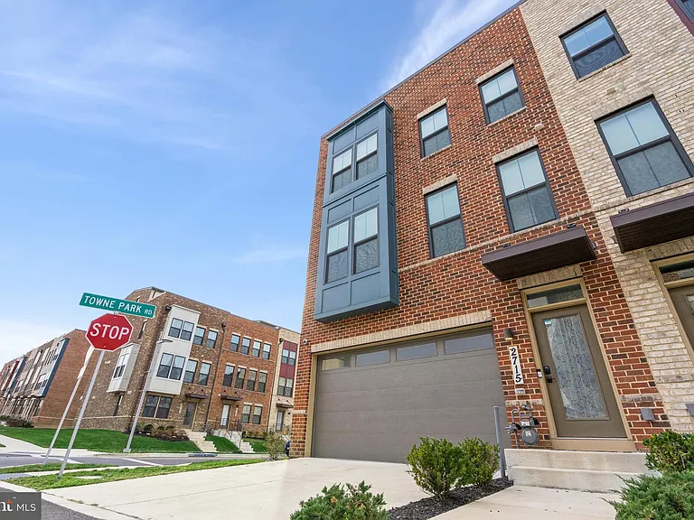 2715 Evansgreen Dr — Photo 45