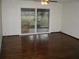 5th image of 8792 Elm Ave