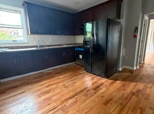 26 Alexander St #2, Newark, NJ 07106