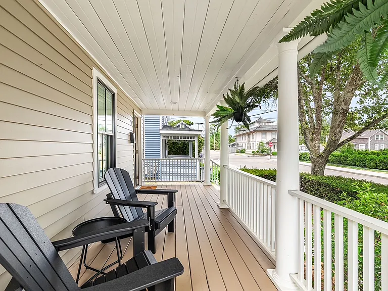 36 Rodman St — Photo 4