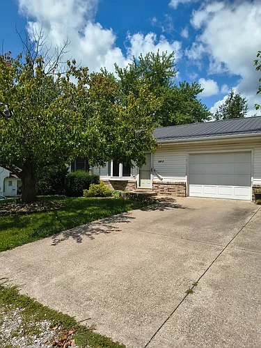 305 W Meyer Pl #A Photo 1