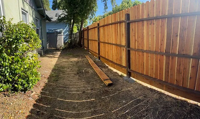 210 Pine St — Photo 14