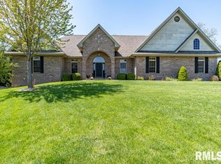 2 Wildwood Ct, Washington, IL