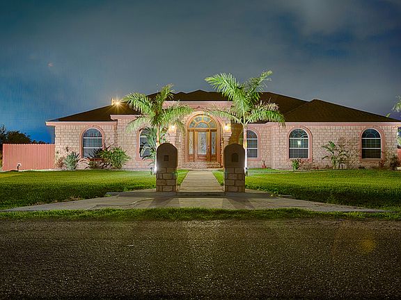 2nd image of 407 Fresno Dr