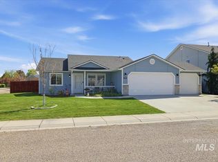 952 S Benewah Lake Ave, Middleton, ID 83644
