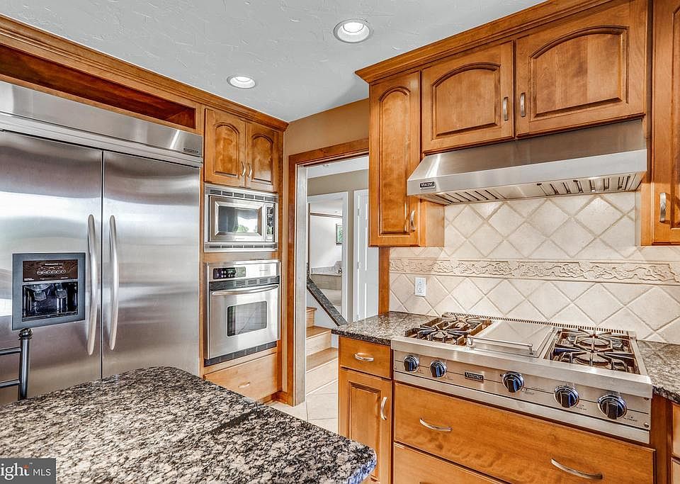 2095 Youngs Rd, Hanover, PA 17331 Zillow