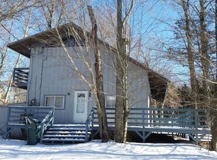 5700 Pembrook Dr, Tobyhanna, PA
