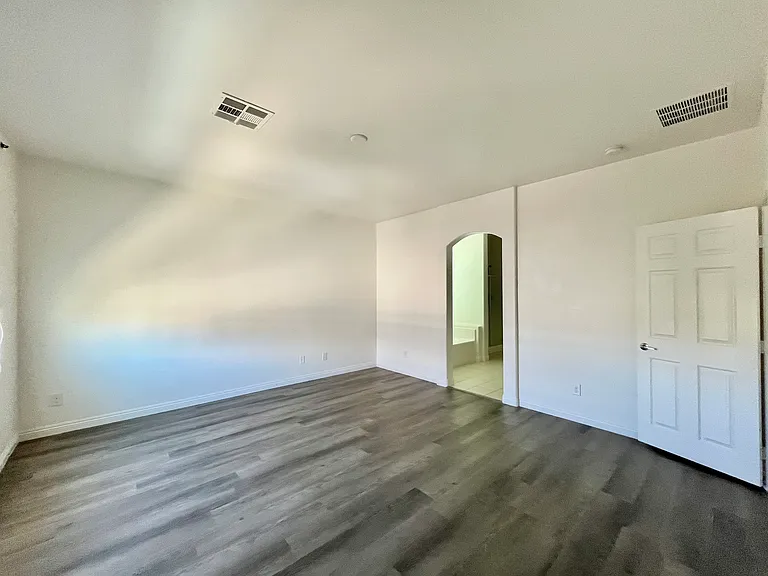 9493 Alma Ridge Ave — Photo 23