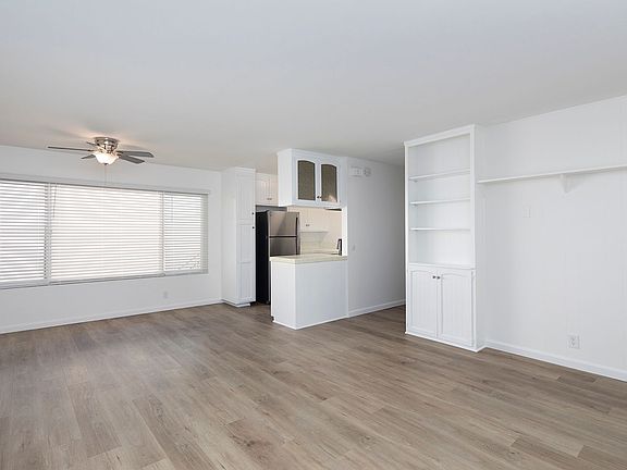 3rd image of 4030 Louisiana St Unit 7