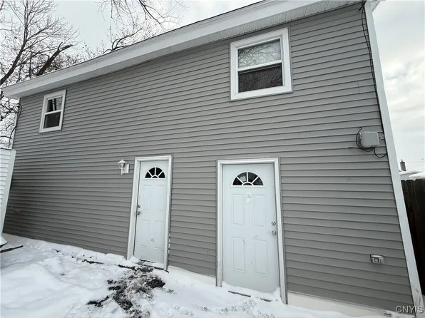 125 W 1st St, East Syracuse, NY 13057