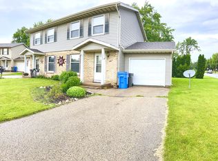 1202 Windwood Ln, Watertown, WI 53094