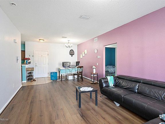 4th image of 4990 Key Lime Dr