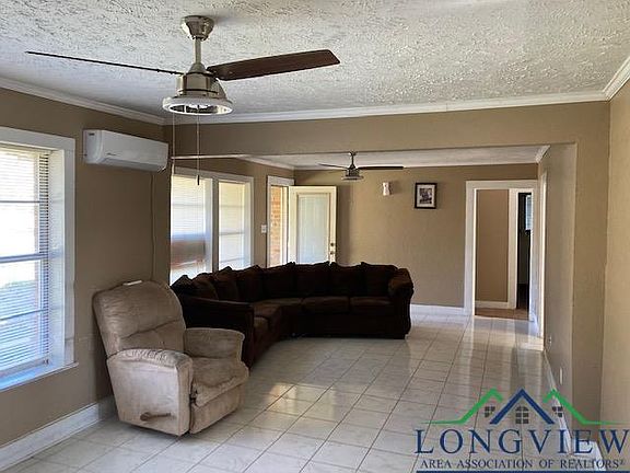4th image of 9051 County Road 4116 W