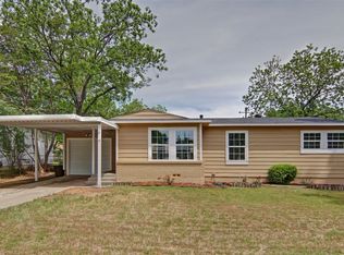 216 W Cedar St, Hurst, TX 76053