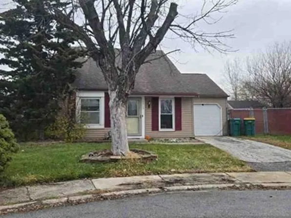 6015 Polk Ct, Merrillville, IN 46410