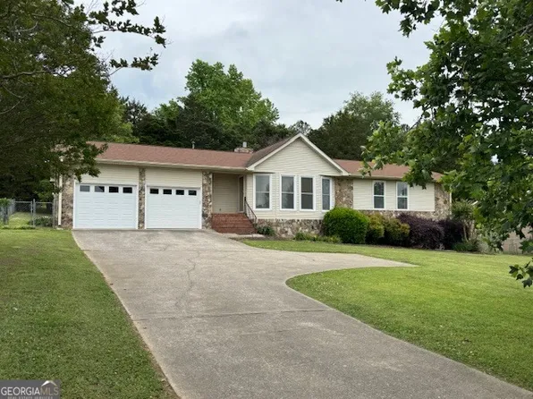 462 Oakwood Dr, Cedartown, GA 30125