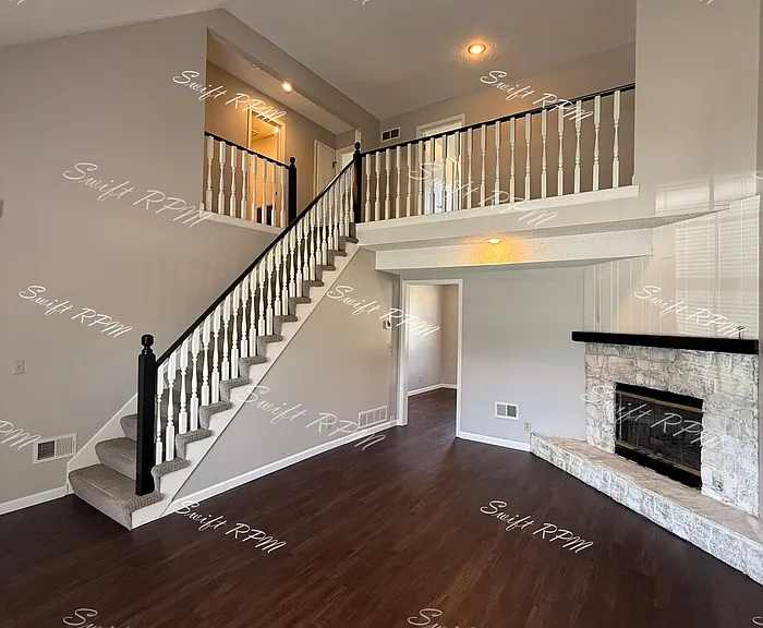 6702 W 150th St #1 — Photo 2