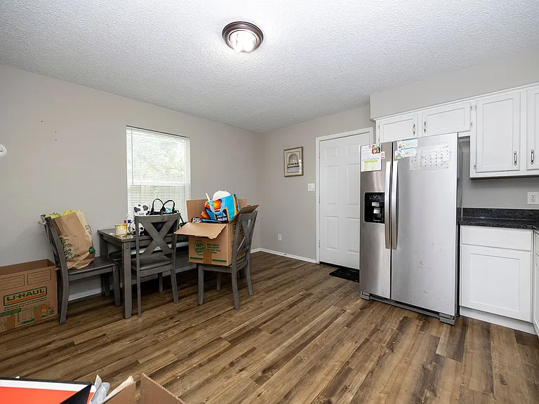 613 N Cherry St #A — Photo 17