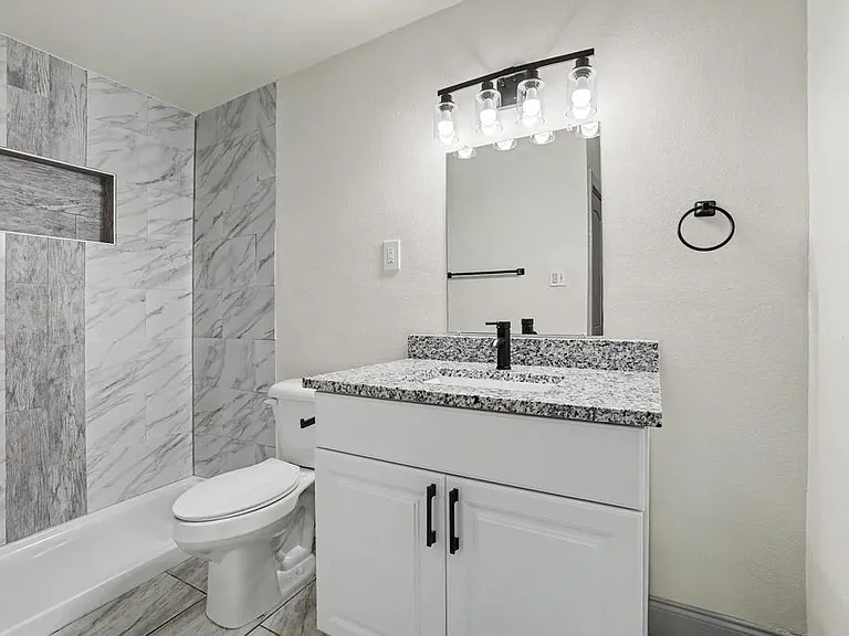 1320 S 7th Ave — Photo 21