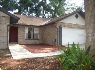 504 Sovereign Ct, Tampa, FL 33613