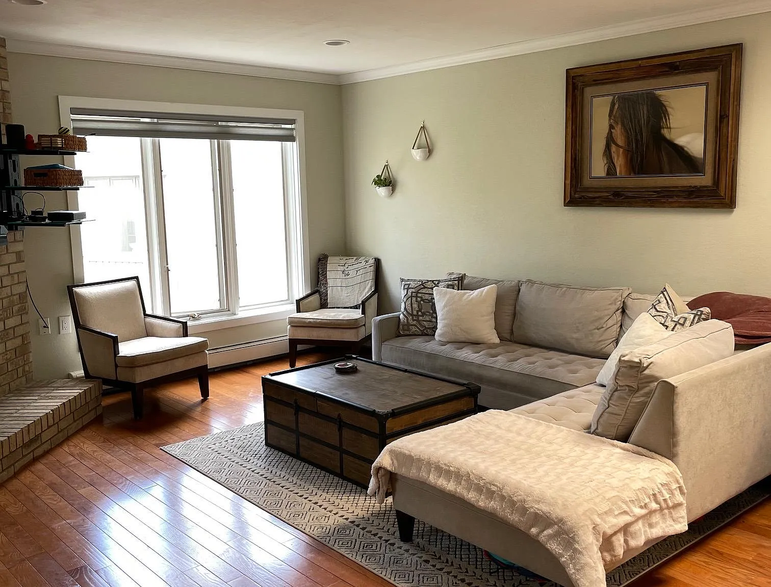 3 bed, 2.5 bath, 1850 sqft, $7,000 — Photo 1