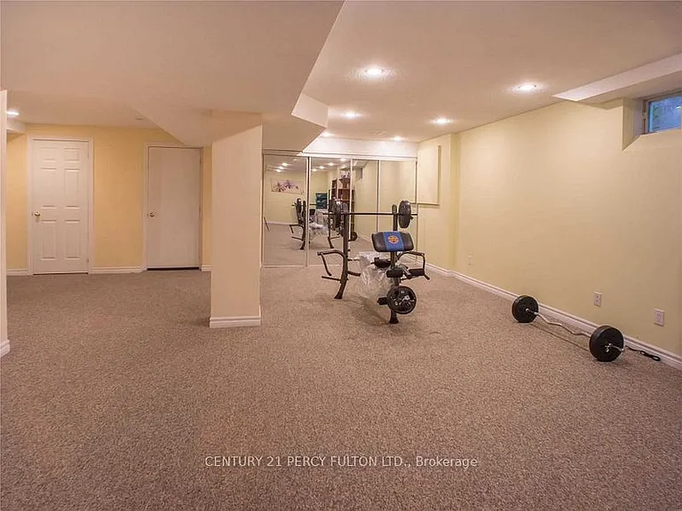 14 Montesano Cres — Photo 16
