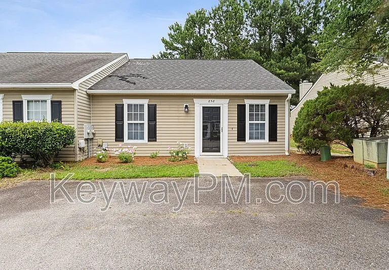 858 Pawley Ct — Photo 1