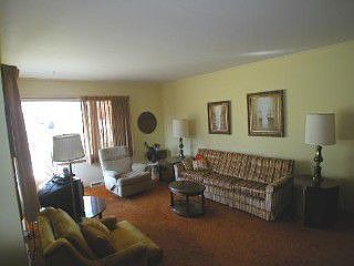3rd image of 411 Amherst Ave