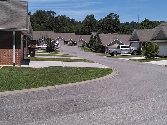 2nd image of 7317 Windtree Oaks Way