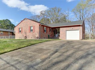 34 Claiborne Pl, Newport News, VA 23606