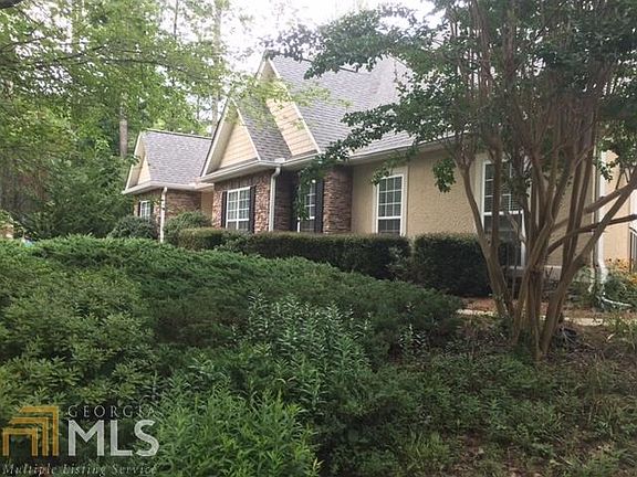3rd image of 6639 Dartmoor Dr