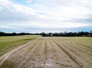 1 Country Hall Rd, Chiefland, FL 32626