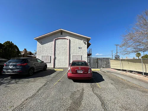 1845 Harding St #2 Photo 1