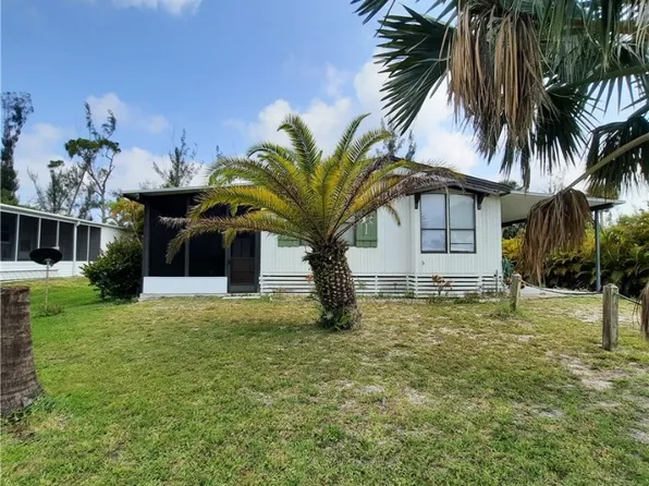 7853 Raymary St, Bokeelia, FL 33922