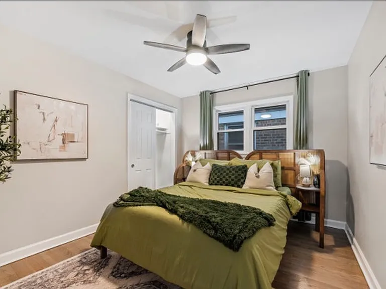 3222 S 52nd Ct — Photo 4