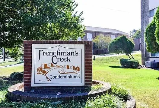 Photo 2 of 11 - 7609 Fontainebleau Dr #2213 - Hyattsville, MD Building Photo - 7609 Fontainebleau Dr #2213