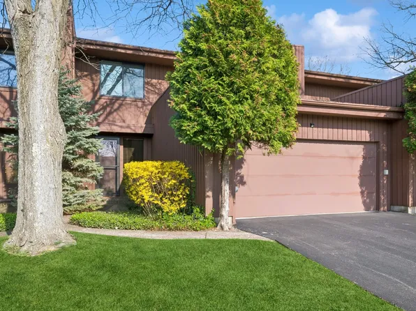 1150 Park Ave W, Highland Park, IL 60035