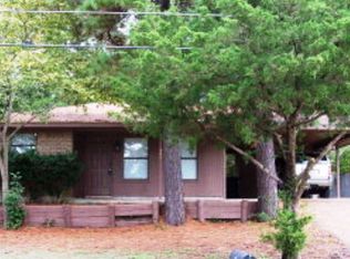 405 E Linn St, Huntington, TX 75949