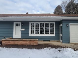 2018 Menasha Ave, Manitowoc, WI 54220