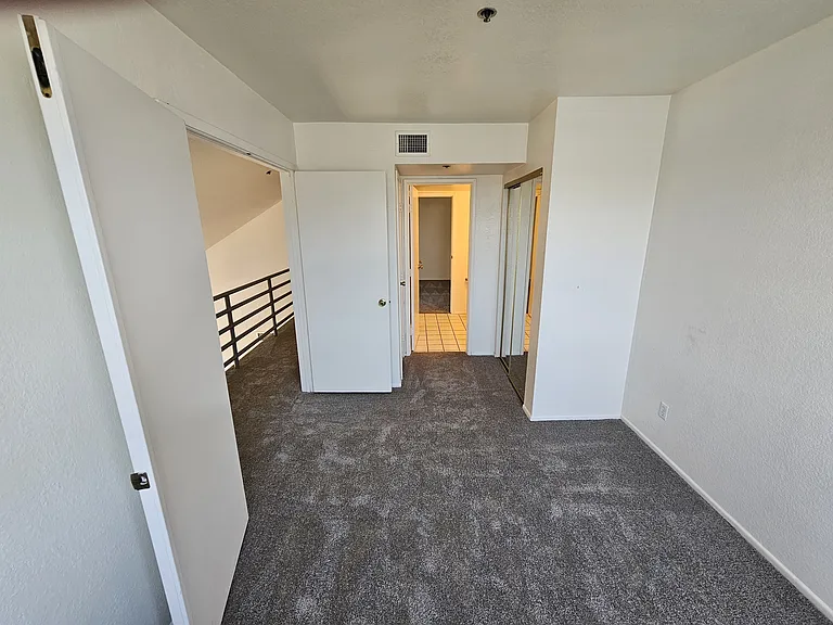 154 W 5th St — Photo 23