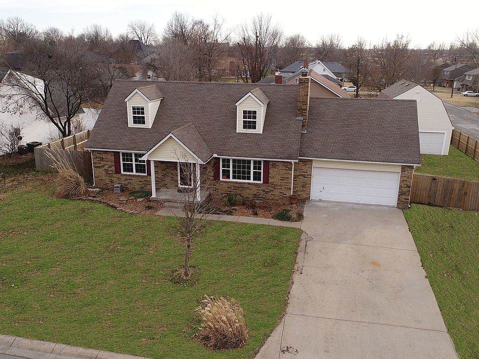 Front Yard: Looking South