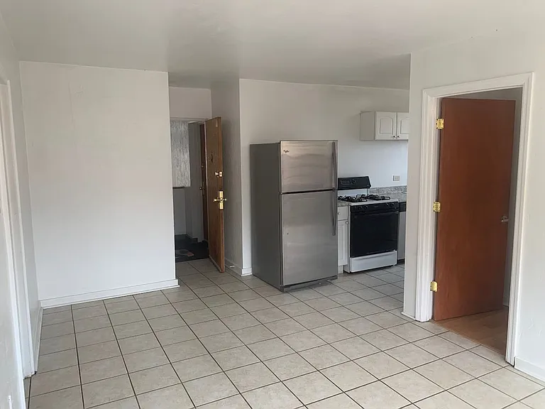 5506 Fifth Avenue — Photo 164