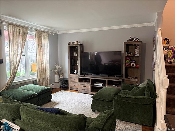 3rd image of 757 Elton Avenue